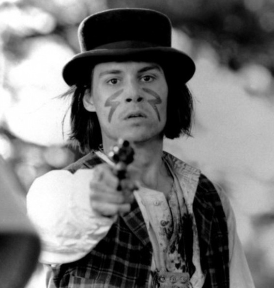 
	
	Johnny Depp hợp tác cùng đạo diễn Jim Jarmusch cho bộ phim Dead Man. Ông cũng đã rất đầu tư cho vai diễn trong bộ phim về miễn viễn Tây đầu tay của mình.